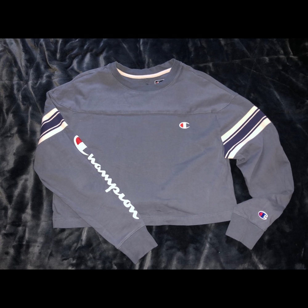 NWOT Champion blue cropped shirt
